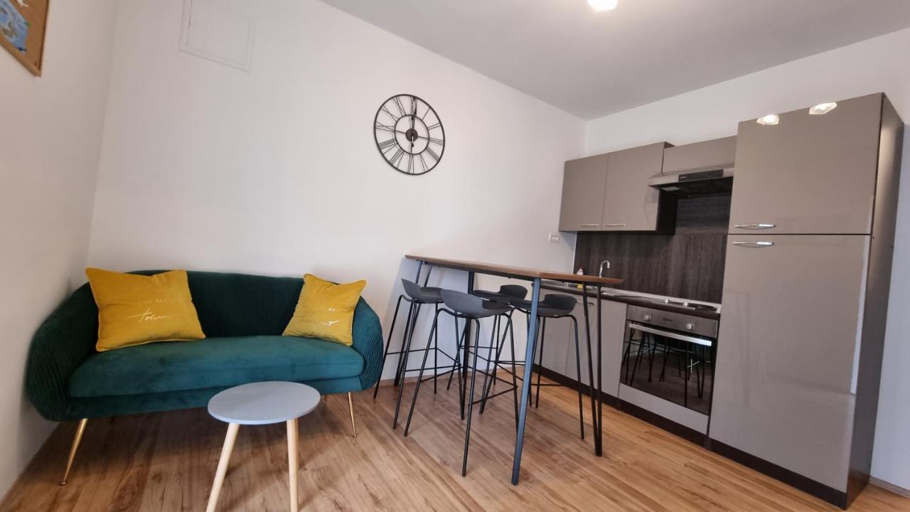 Holiday Home Gabi 罗戈兹尼察 外观 照片