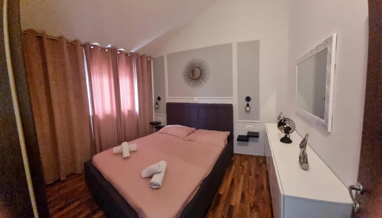 Holiday Home Gabi 罗戈兹尼察 外观 照片