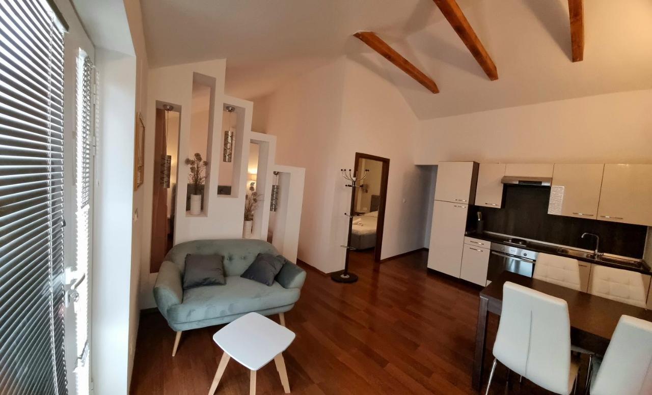 Holiday Home Gabi 罗戈兹尼察 外观 照片